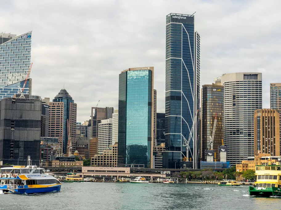 A-Grade Building outdoor and from a distance of Servcorp Gateway and of Circular Quay
